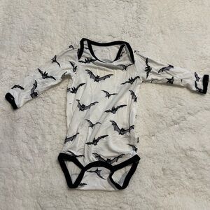 Kyte BABY Bat Print Bodysuit in Black and White